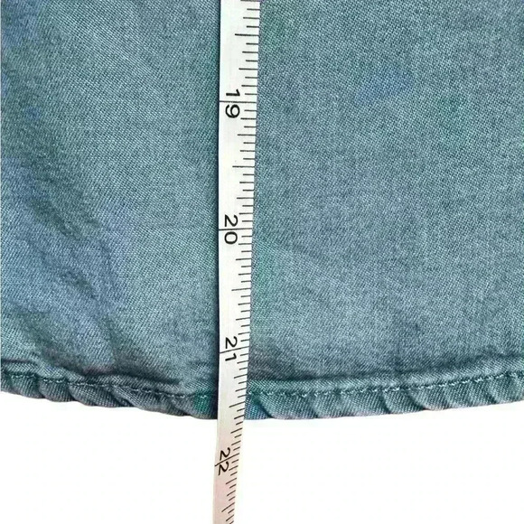 100% Lyocell Liz Claiborne Denim Blouse SP - Picture 3 of 4